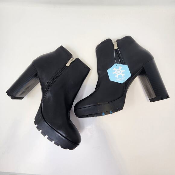 Kenneth Cole Justin Lug Sole Chelsea Ankle Boots Women Size 11 Black Leather - Picture 8 of 9